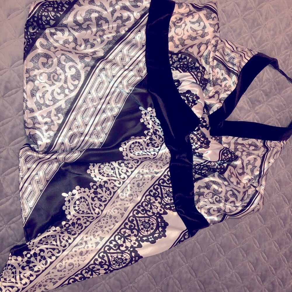 NWT plus size CLASSY HALTER TOP